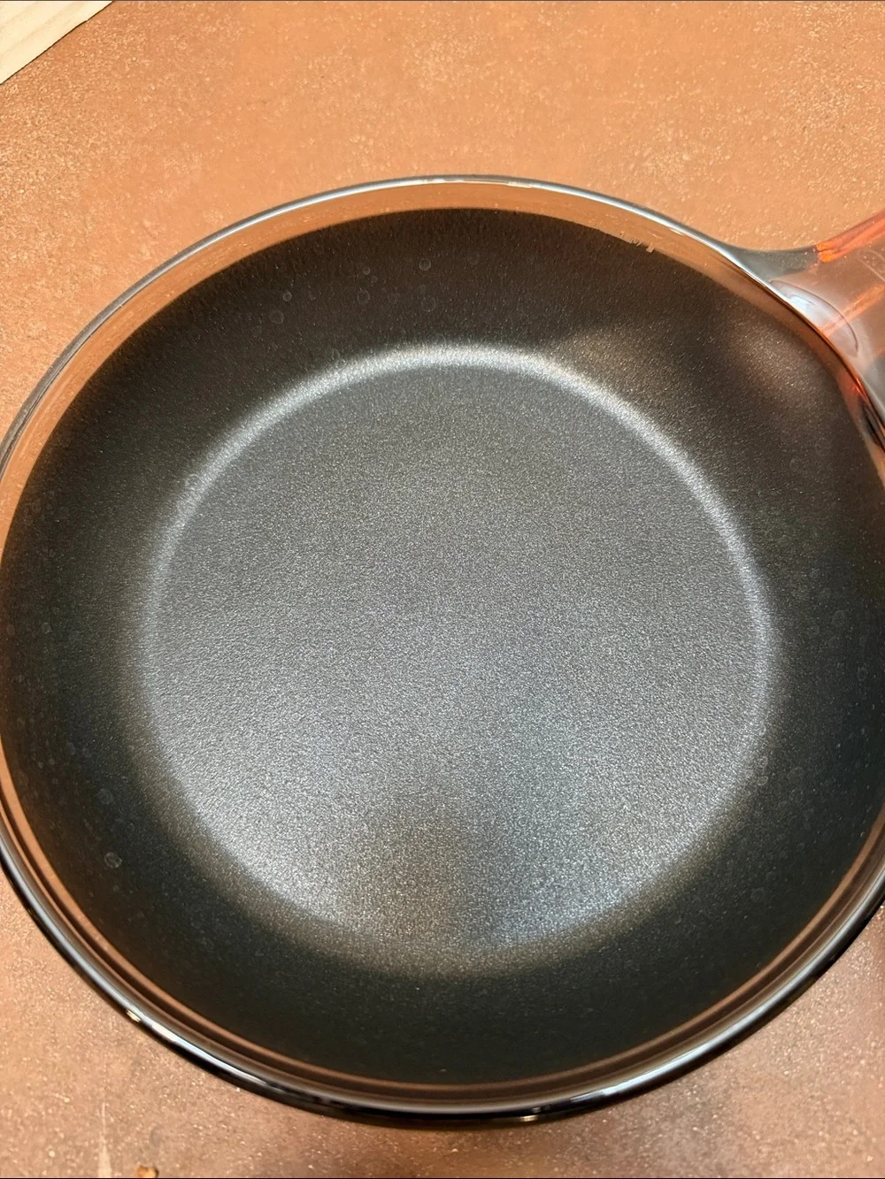 2 Vision Corning Ware 6A Amber Glass Teflon Coated 7” Skillet w/one lid